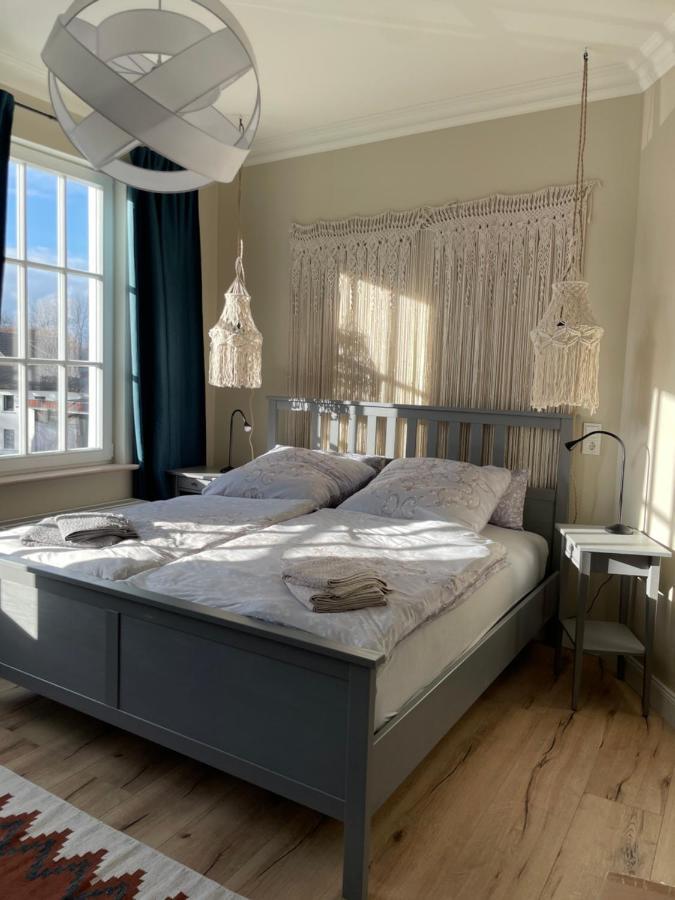 Luxus Lindenhof Apartments -Ferienwohnungen In Friesland An Der Nordsee Am Naturschutzgebiet Urwald Neuenburg  エクステリア 写真