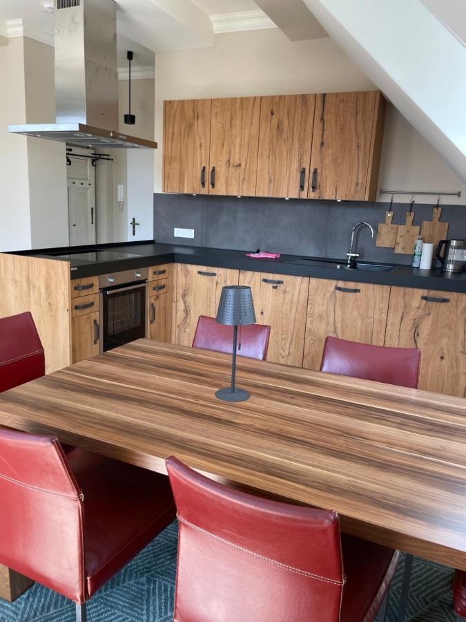 Luxus Lindenhof Apartments -Ferienwohnungen In Friesland An Der Nordsee Am Naturschutzgebiet Urwald Neuenburg  エクステリア 写真